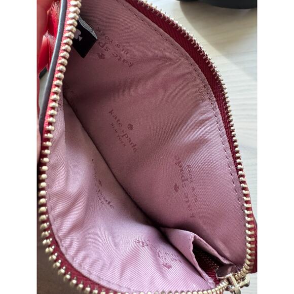 NWT Kate Spade lucy textured leather Small L-Zip Wristlet Red Jam $130 - Picture 5 of 7